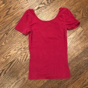 Slightly scooped back Tee shirt